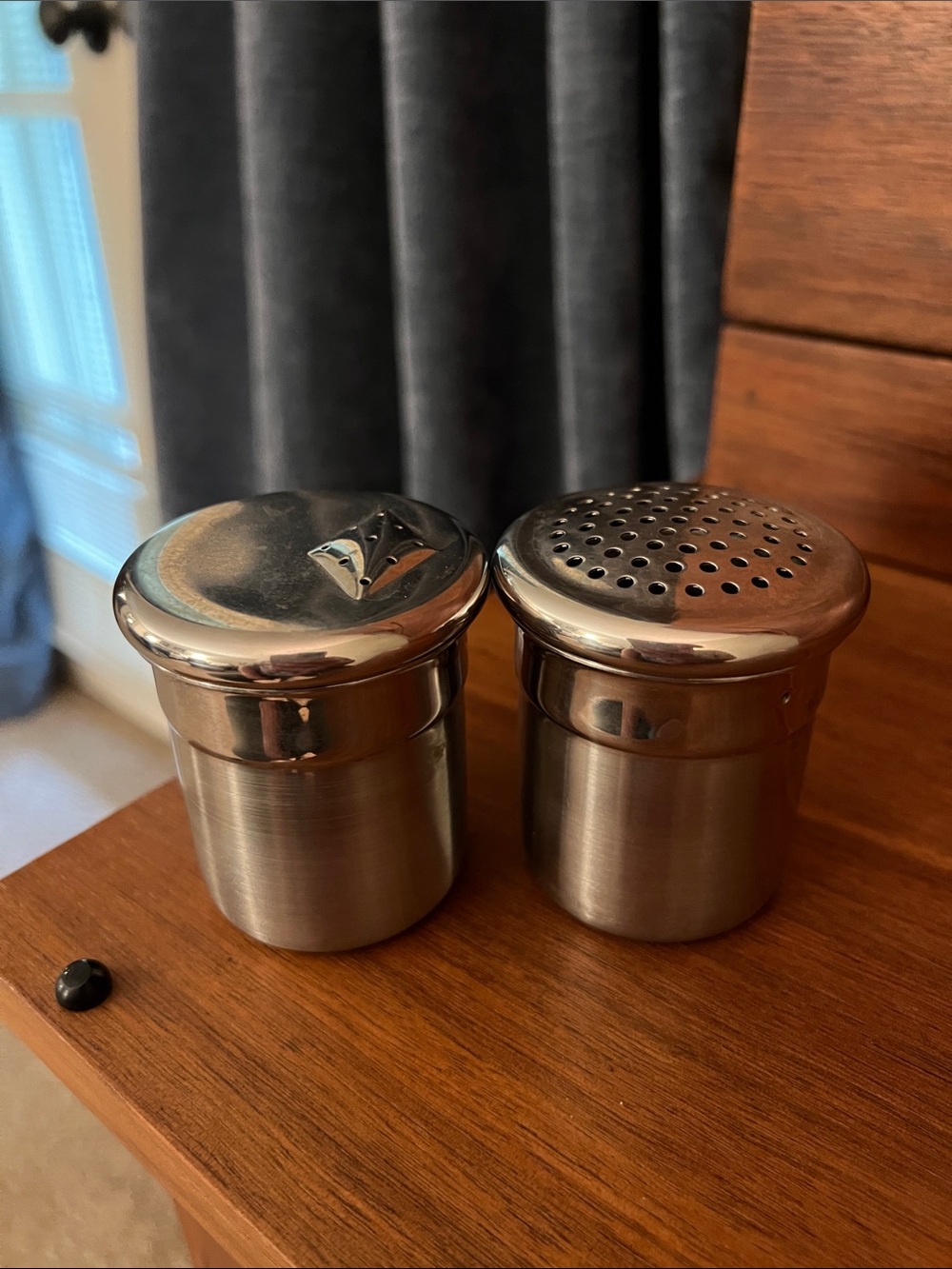 Stainless Steel Salt & Pepper / spice Shaker Set - Silver